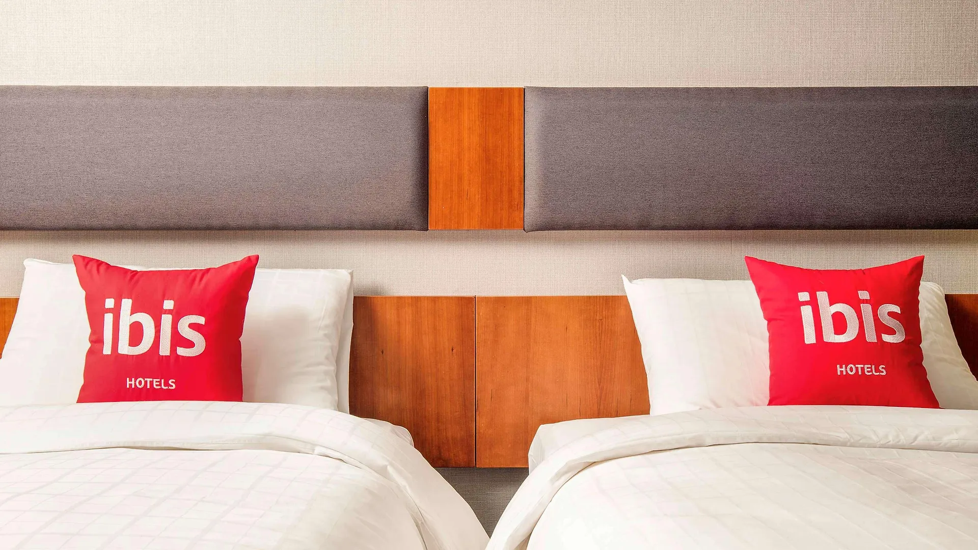 Ibis Ambassador Myeongdong Hotel Seoul 3*,