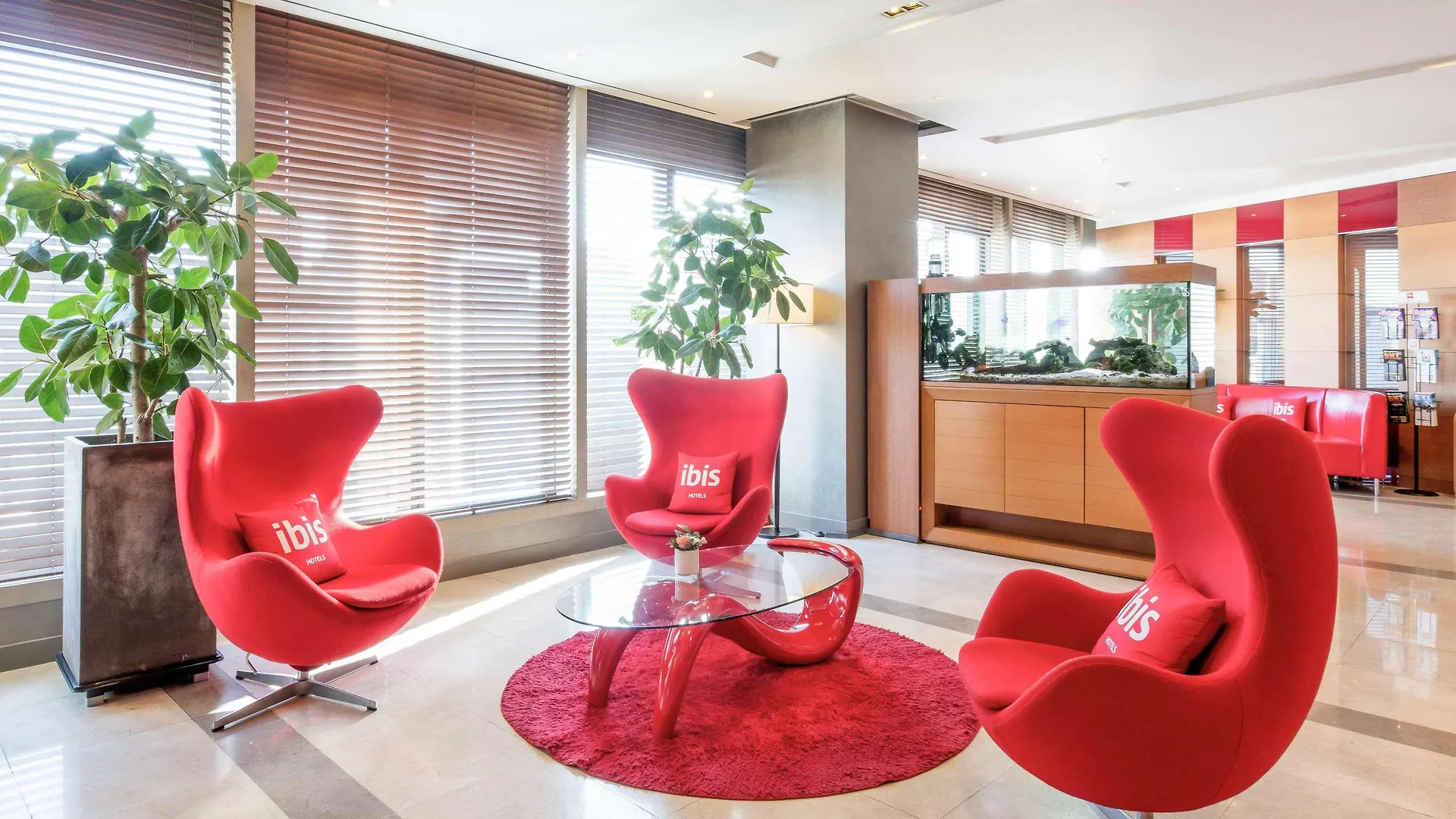 Ibis Ambassador Myeongdong Hotel Seoul 3*,