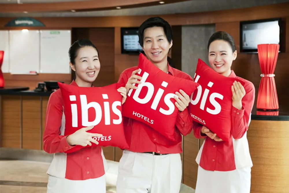 Ibis Ambassador Myeongdong Hotel Seoul 3*,