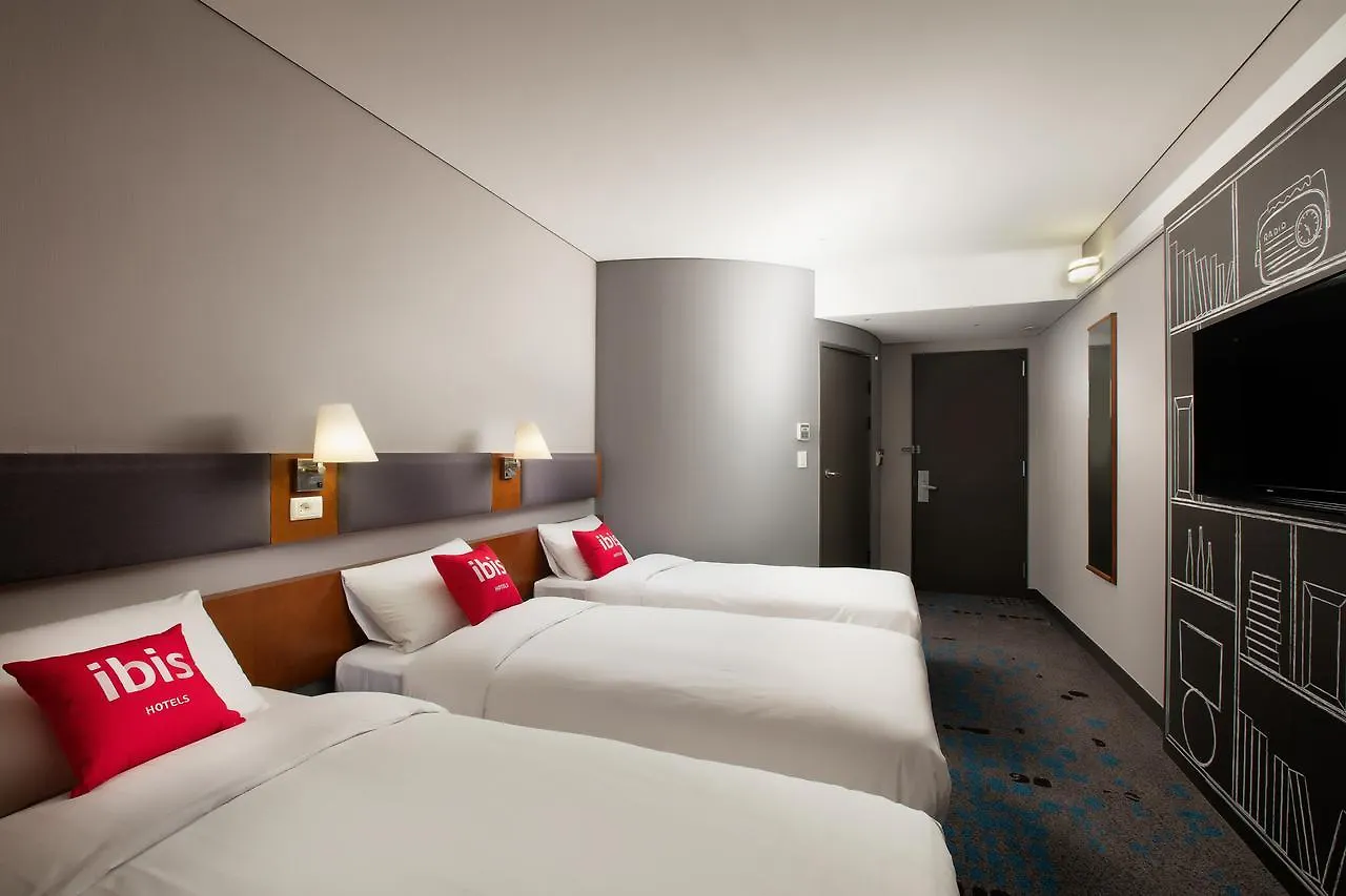 Ibis Ambassador Myeongdong Hotel Seoul 3*,  South Korea