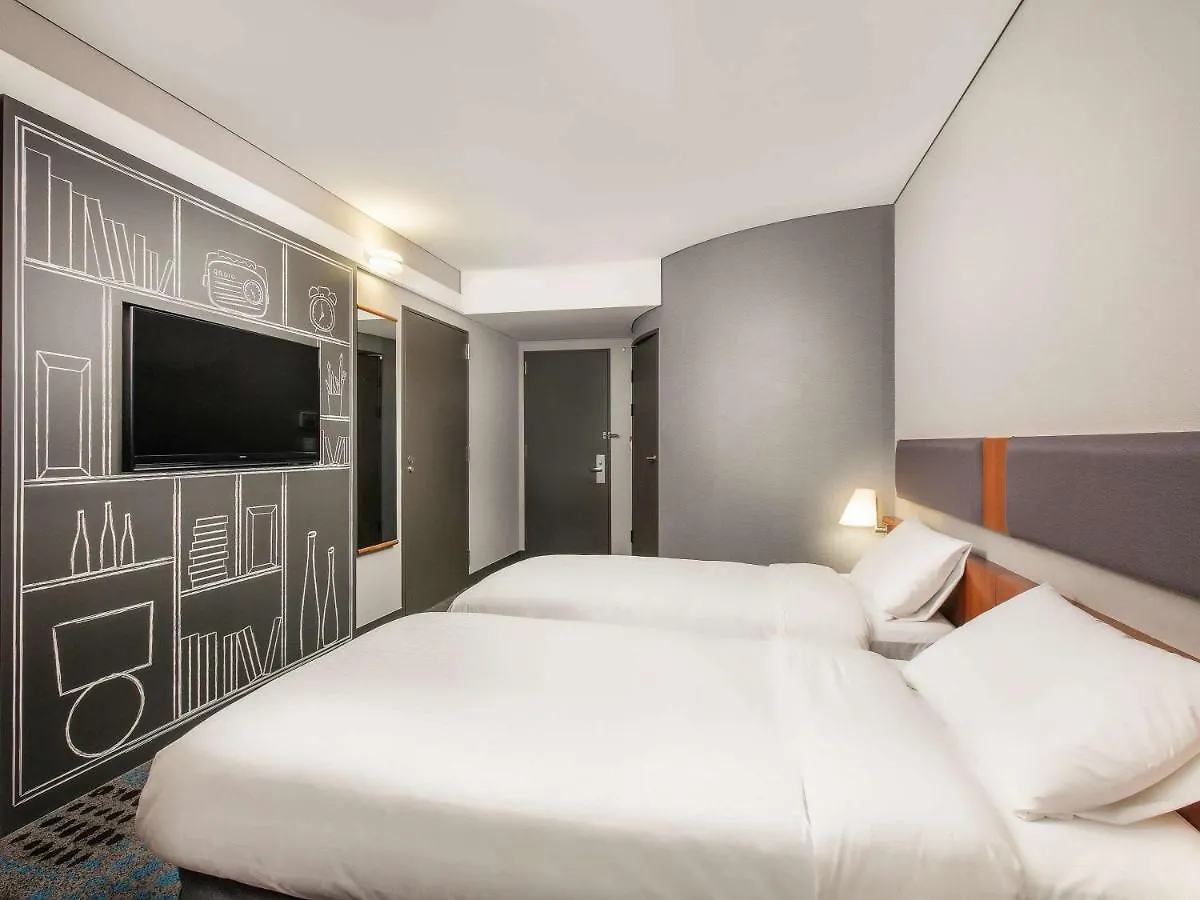 Ibis Ambassador Myeongdong Hotel Seoul 3*,  South Korea